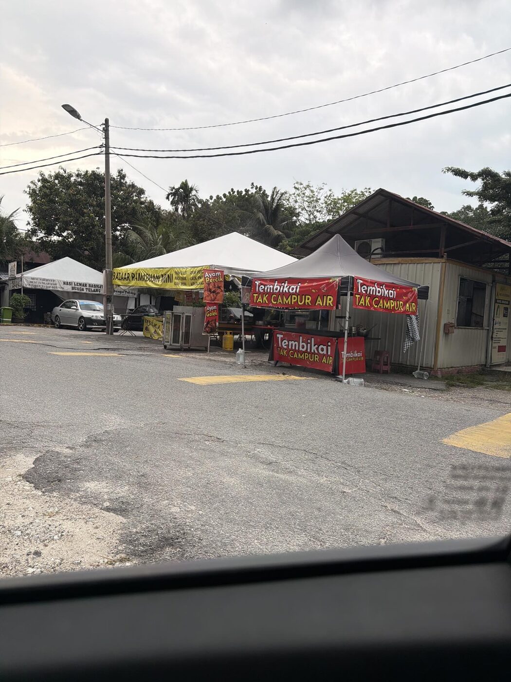 Ais Pun Dari Jus, Lelaki Ini Tekad Jual Air Tembikai Paling 'Pior' Selepas Kecewa Sering Tertipu