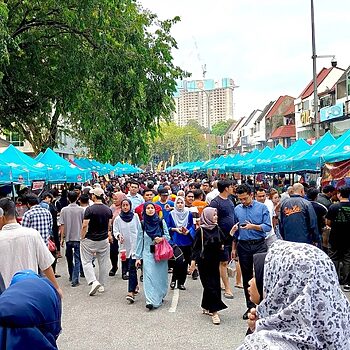 'Tak Macam Dulu' – Pengunjung Kecewa Bazar Ramadan Kini Jadi 'Food Festival'