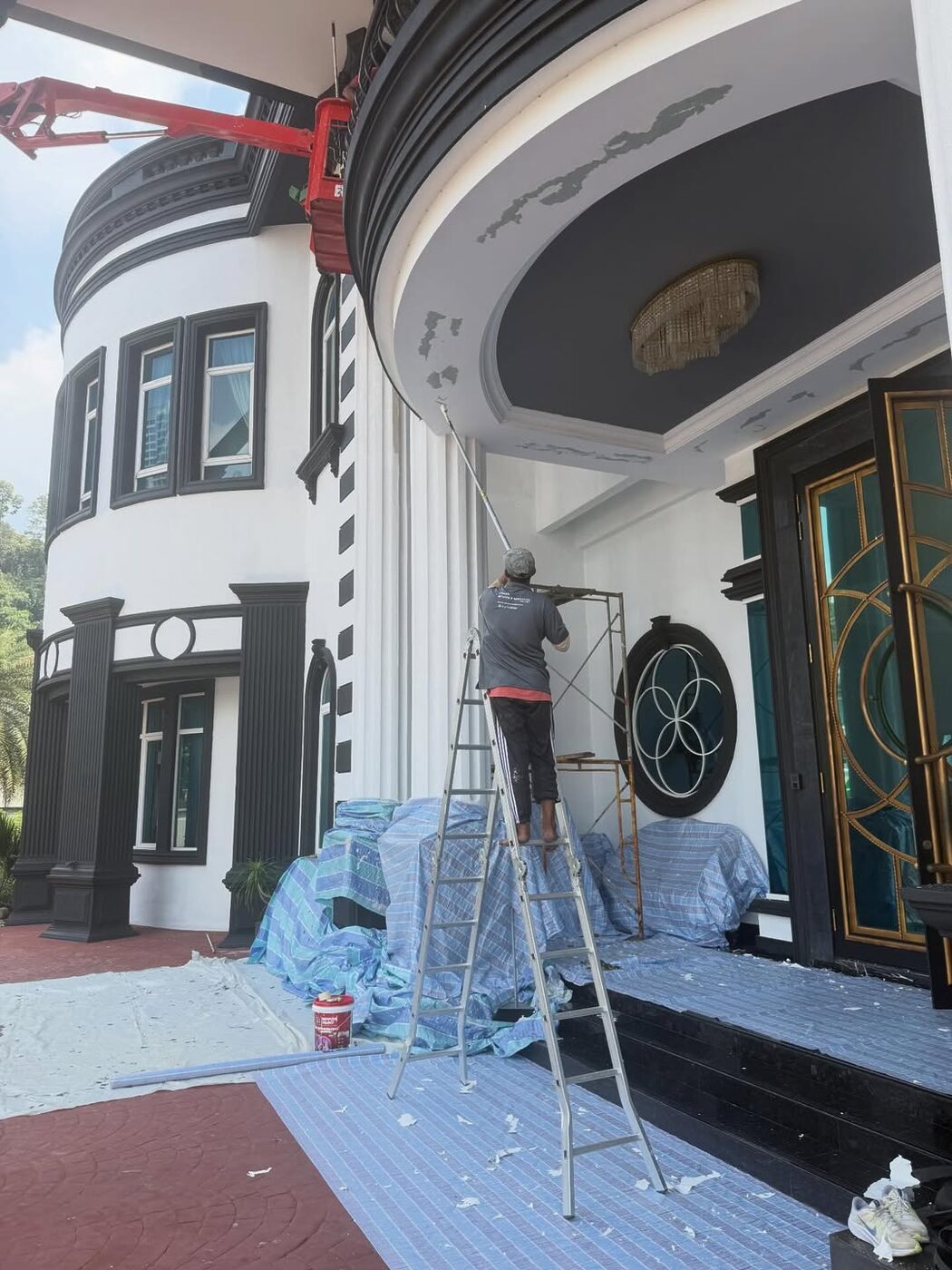'Tak Fikir Panjang Bina Rumah Besar' – Aliff Syukri Terkejut Kos Cat Semula Cecah RM250,000
