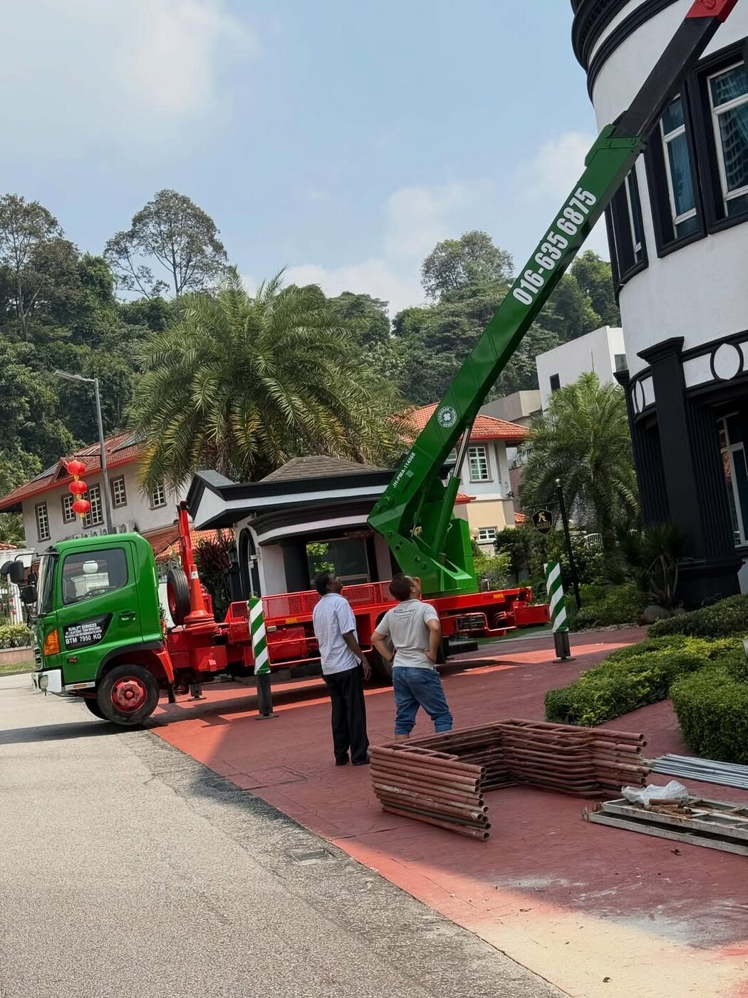 'Tak Fikir Panjang Bina Rumah Besar' – Aliff Syukri Terkejut Kos Cat Semula Cecah RM250,000