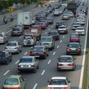 Kerajaan Belum Rancang Hadkan Jumlah Kereta Biarpun Kesesakan Menghimpit 3 Kerajaan Belum Rancang Hadkan Jumlah Kereta Biarpun Kesesakan Menghimpit