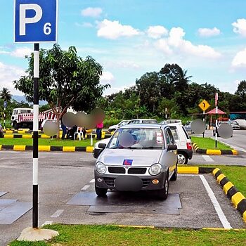 'Hanya Scam?' — Expat AS Dakwa Sekolah Memandu Malaysia Guna Kereta Uzur & Pengajar Tidak Profesional 2 'Hanya Scam?' — Expat AS Dakwa Sekolah Memandu Malaysia Guna Kereta Uzur & Pengajar Tidak Profesional