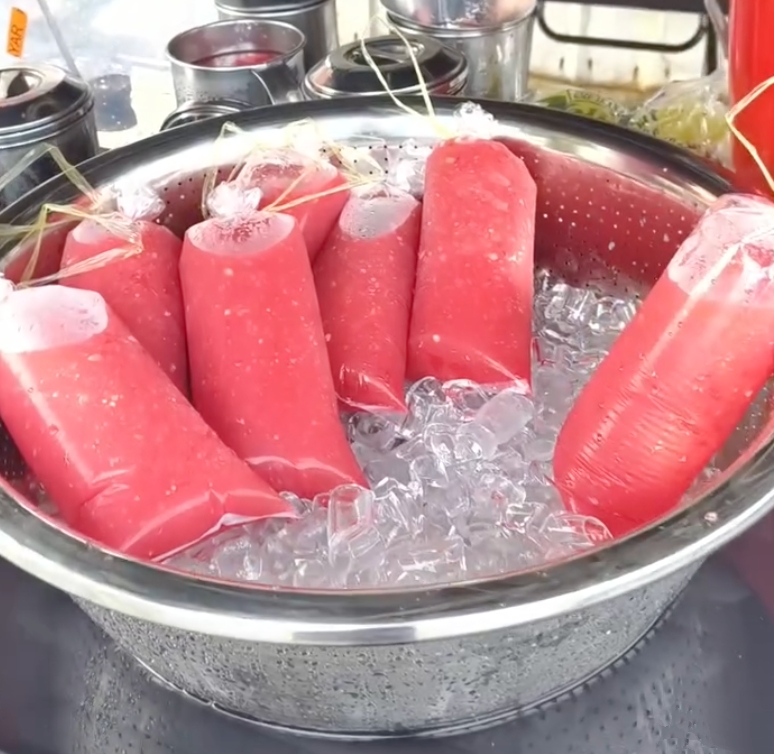Ais Pun Dari Jus, Lelaki Ini Tekad Jual Air Tembikai Paling 'Pior' Selepas Kecewa Sering Tertipu