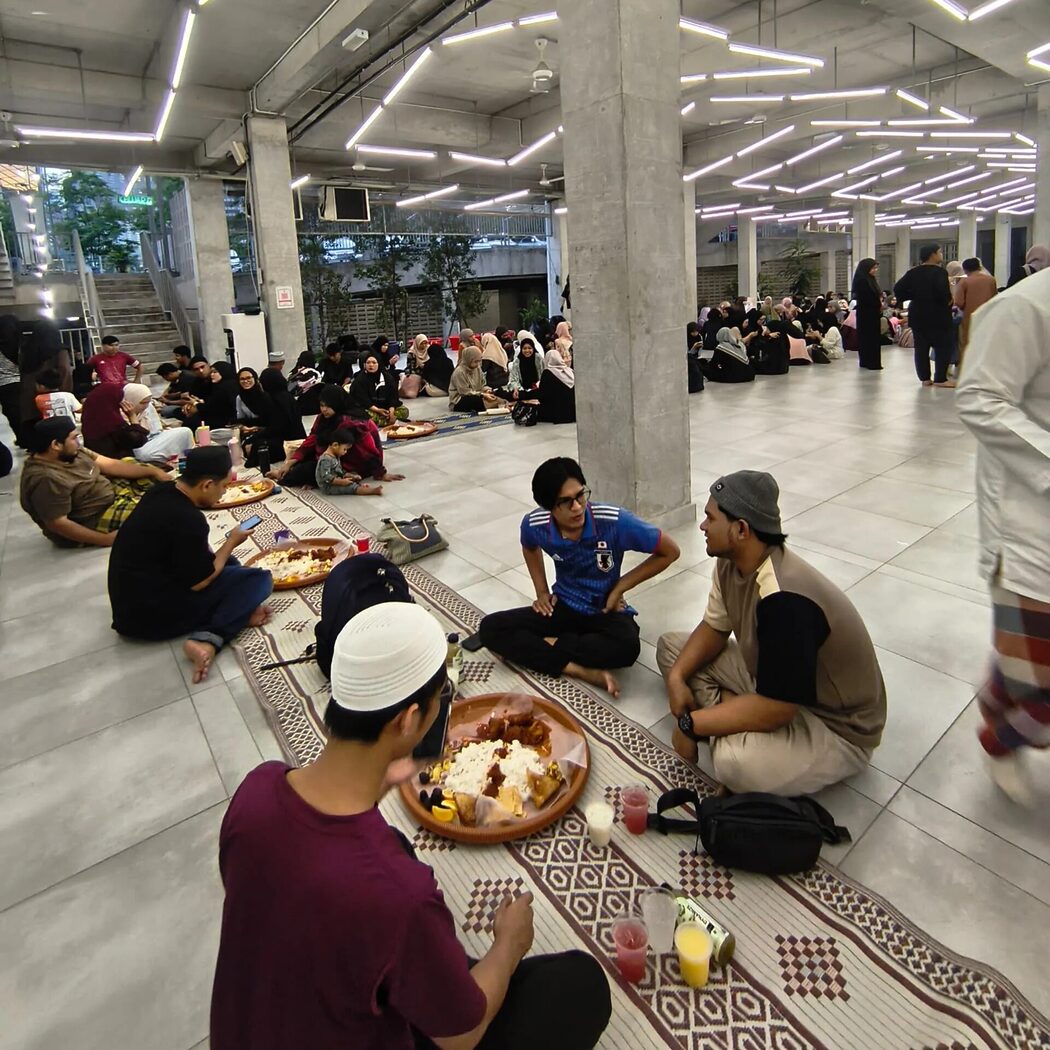 Masjid Ini 'Minta Tolong' 5 Perkara Demi Keselesaan Jemaah Buka Puasa 2 Masjid Ini 'Minta Tolong' 5 Perkara Demi Keselesaan Jemaah Buka Puasa