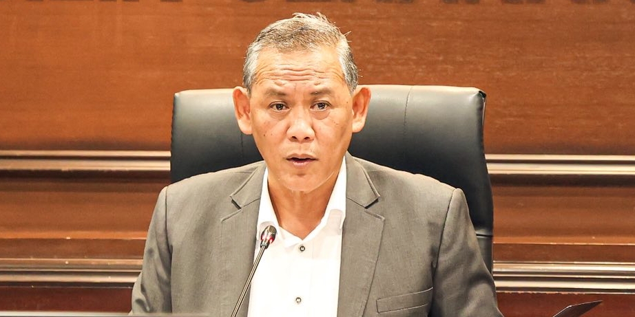 'Mohon Maaf, Kadangkala Terpaksa' – MB Negeri Sembilan Jelaskan Sebab Langgar Lampu Merah