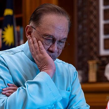 Penutupan Selat Hormuz: 'Harga Petrol BUDI95 Boleh Bertahan Hingga 2 Bulan Lagi' – Anwar Ibrahim 2 Penutupan Selat Hormuz: 'Harga Petrol BUDI95 Boleh Bertahan Hingga 2 Bulan Lagi' – Perdana Menteri