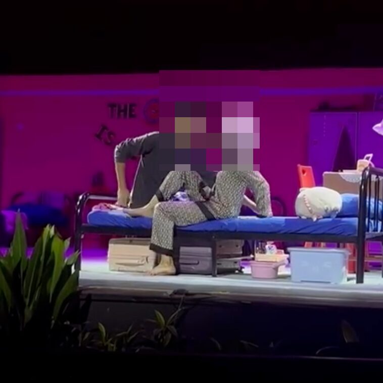 Babak Teater Tidak Sopan: Universiti Malaya Mohon Maaf, Janji Tindakan Tegas 2 Babak Teater Tidak Sopan: Universiti Malaya Mohon Maaf, Janji Tindakan Tegas