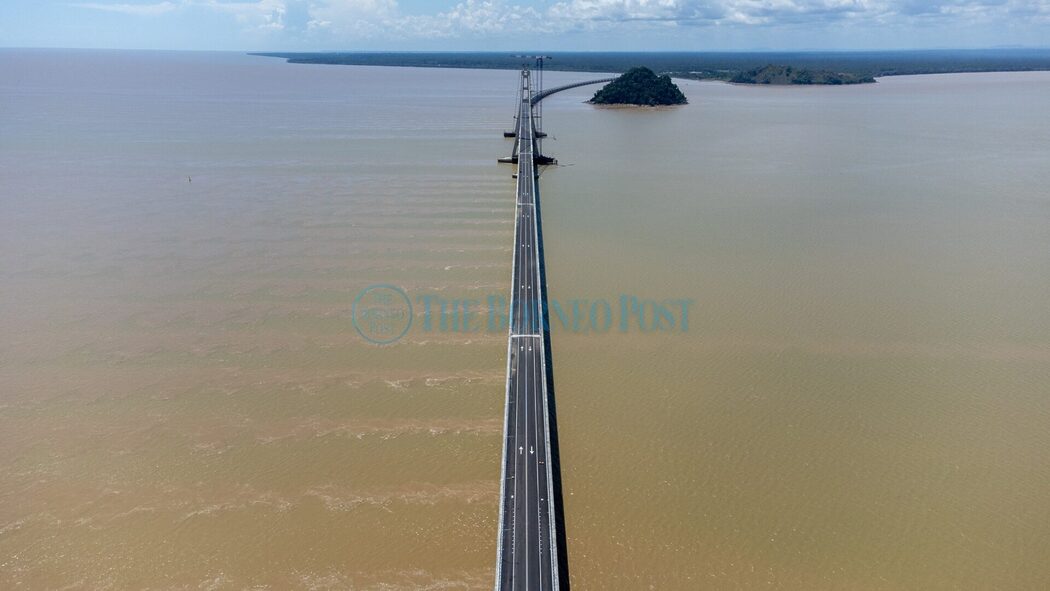 Sarawak Cipta Sejarah: Jambatan Batang Lupar 1 Kini 'Jambatan Sungai Terpanjang' Di Malaysia 2 Sarawak Cipta Sejarah: Jambatan Batang Lupar 1 Kini 'Jambatan Sungai Terpanjang' Di Malaysia