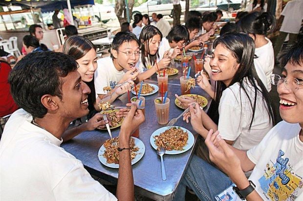 'Terima Kasih, Malaysia' – Wanita Poland Kongsi Kisah Berhenti Minum Arak Selepas Berhijrah Ke Sini 4 'Terima Kasih, Malaysia' – Wanita Poland Kongsi Kisah Berhenti Minum Arak Selepas Berhijrah Ke Sini