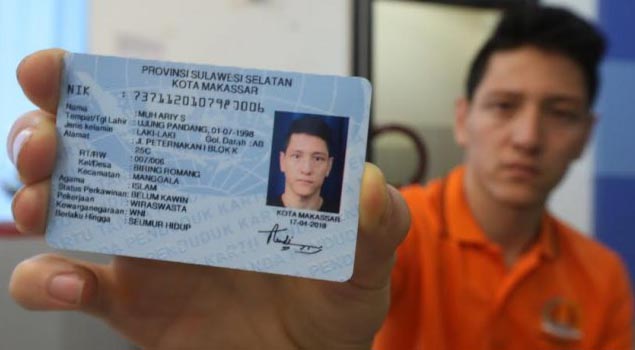 ‘Satu Kad, Semua Selesai’ – Wanita Indonesia Cemburu Lihat Kehebatan Sistem MyKad Malaysia 3 ‘Satu Kad, Semua Selesai’ – Wanita Indonesia Cemburu Lihat Kehebatan Sistem MyKad Malaysia