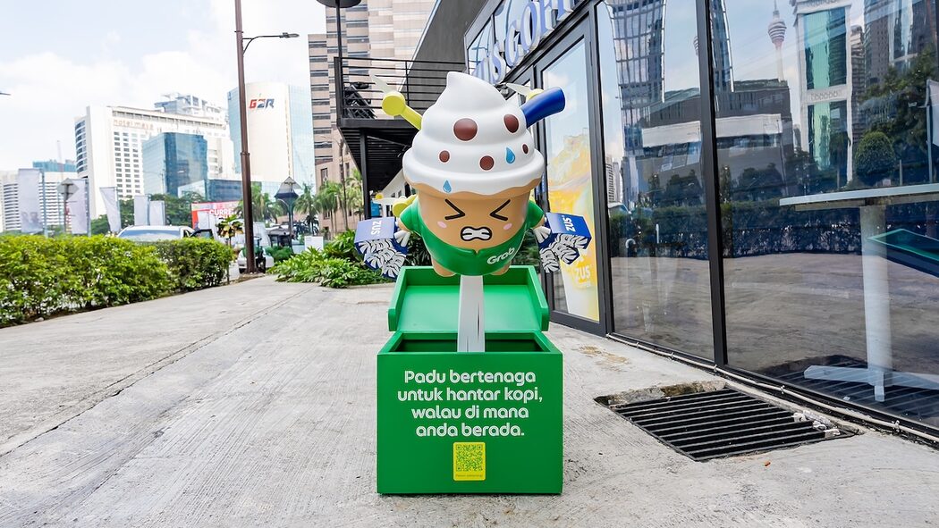 Lembah Klang ‘Diserang’ Gergasi Hijau Comel, Ini Kisah Di Sebalik GRAB BUDDY Kolaborasi ZUS COFFEE x GrabFood