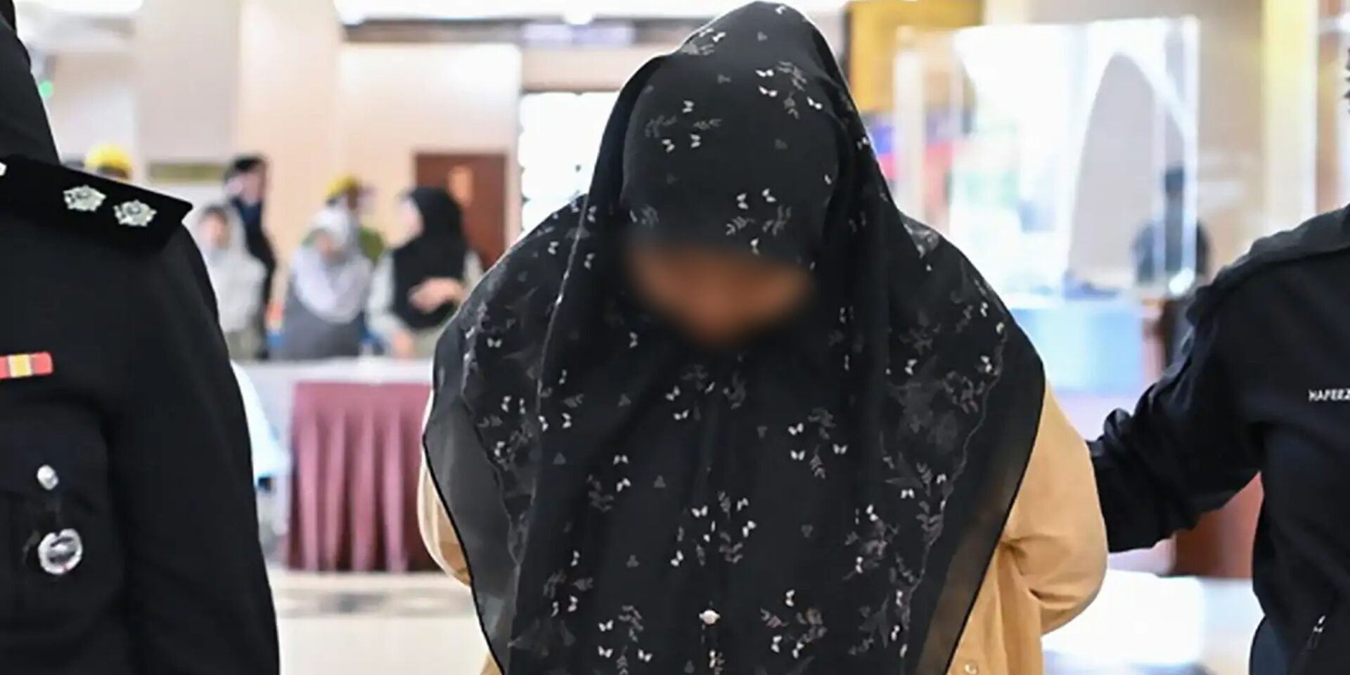 Sanggup Seleweng TnG RM568,200 Demi Kekasih, Bekas Juruwang Dipenjara 2 Tahun