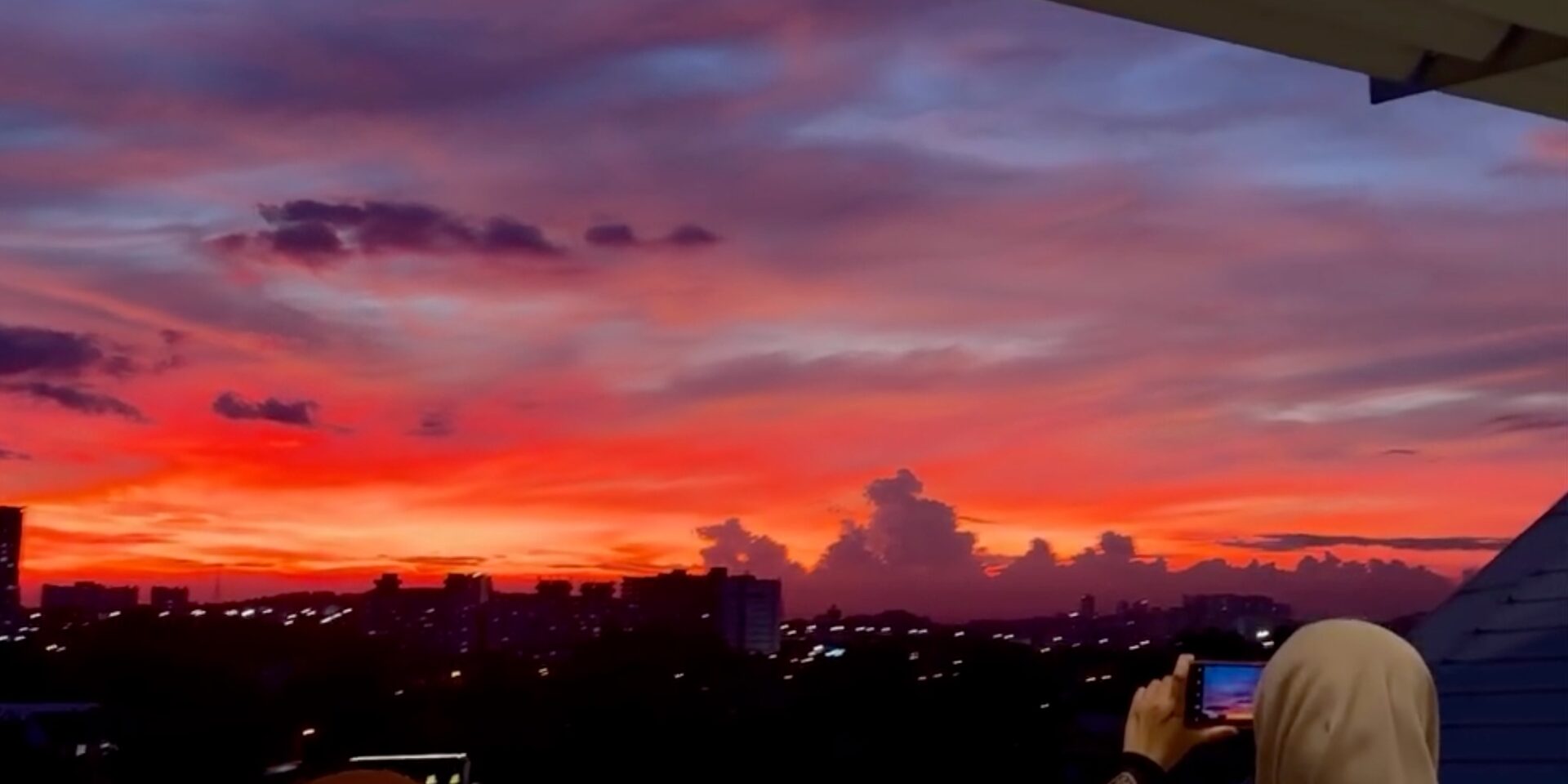 Sering Dianggap Stesen Biasa, Keindahan ‘Sunset’ Di MRT Kajang Kini Curi Tumpuan National Geographic