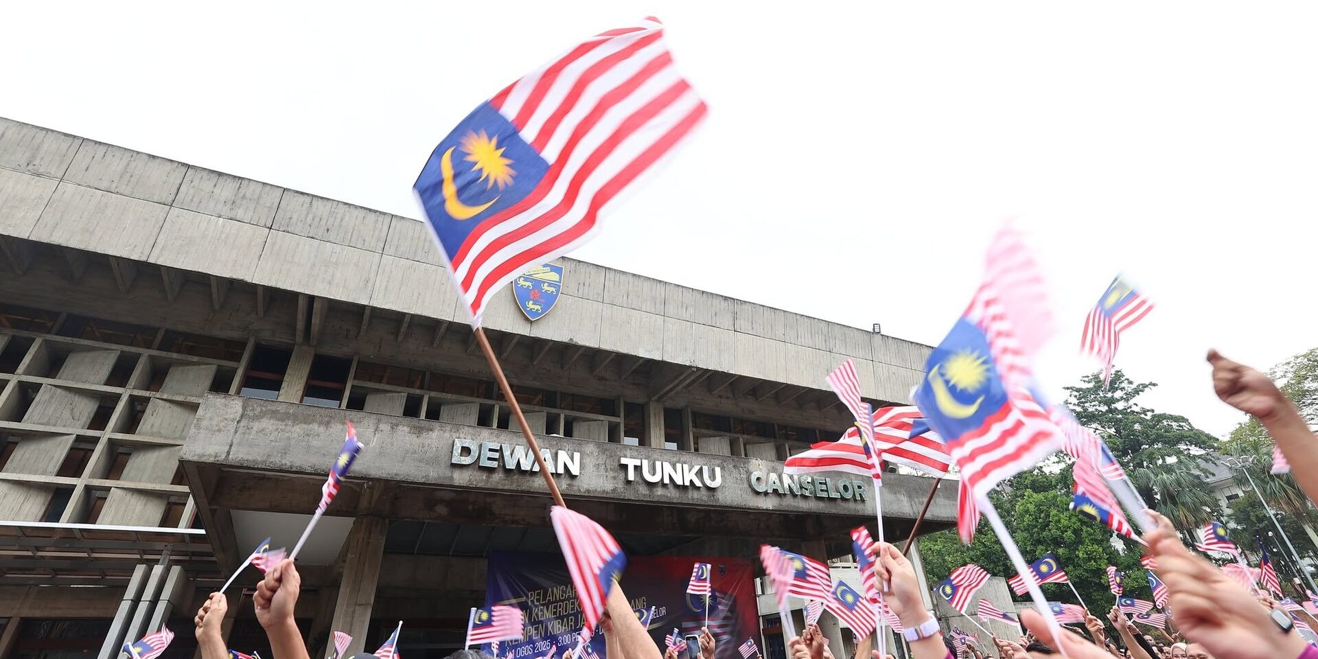 Pecah Rekod Lagi: Universiti Malaya Lonjak Kedudukan Tertinggi Dalam Sejarah, Kini Ke-56 Terbaik Di Dunia