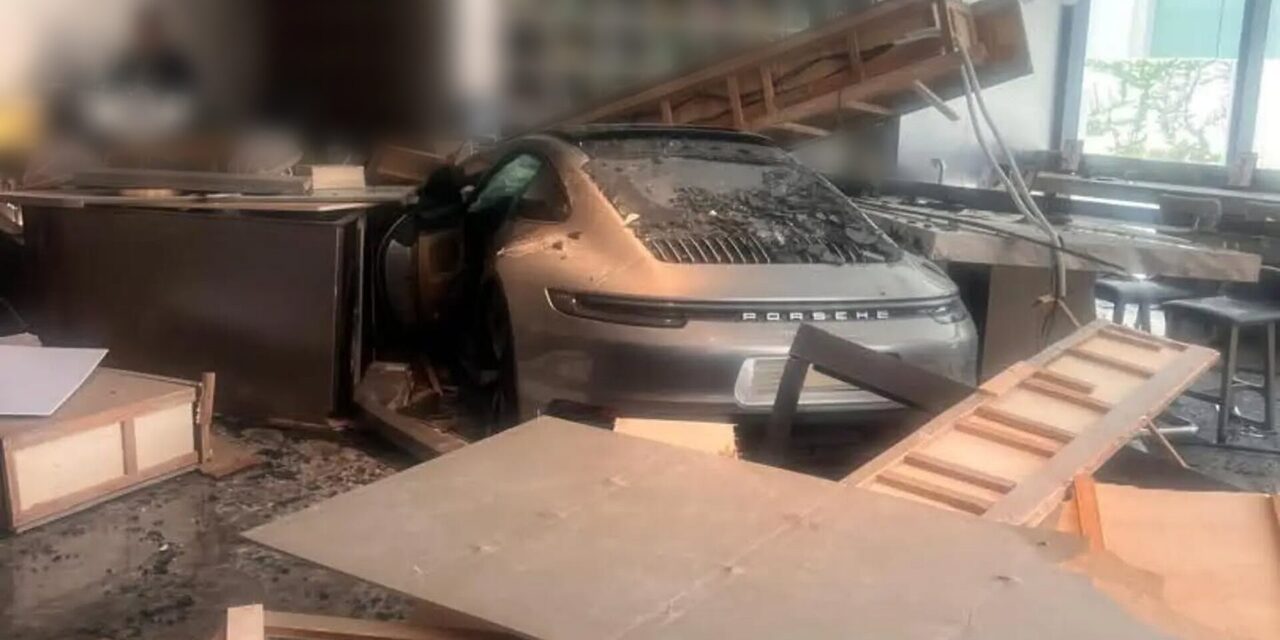 Wanita Warga Emas Tersilap Tekan Pedal Minyak, Porsche Rempuh Lobi Hotel
