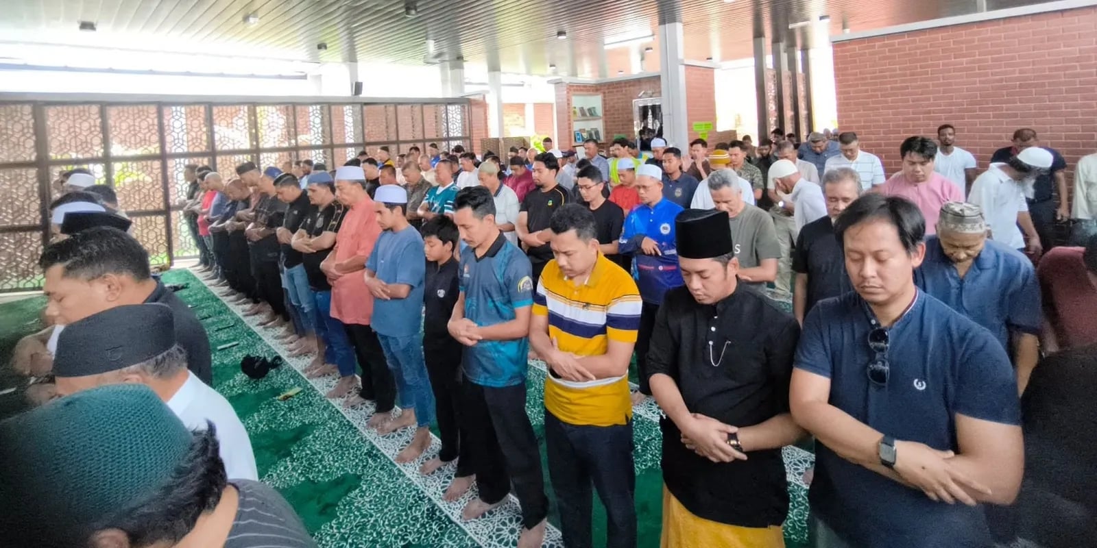 Ini Sebab Mengapa Sultan Selangor Tidak Perkenan Solat Jumaat Di Surau Pusat Beli-Belah
