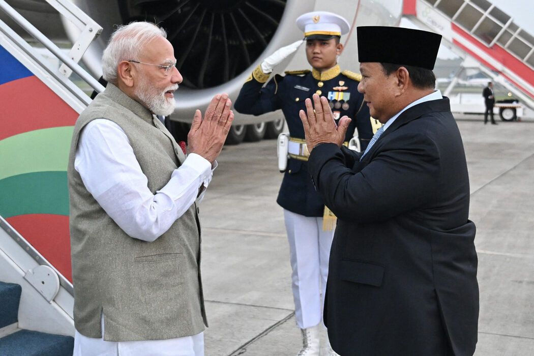 Prabowo Mengaku Ada DNA India: 'Sebab Itu Pantang Dengar Lagu India, Badan Terus Goyang' 2 Prabowo Mengaku Ada DNA India: 'Sebab Itu Pantang Dengar Lagu India, Badan Terus Goyang'