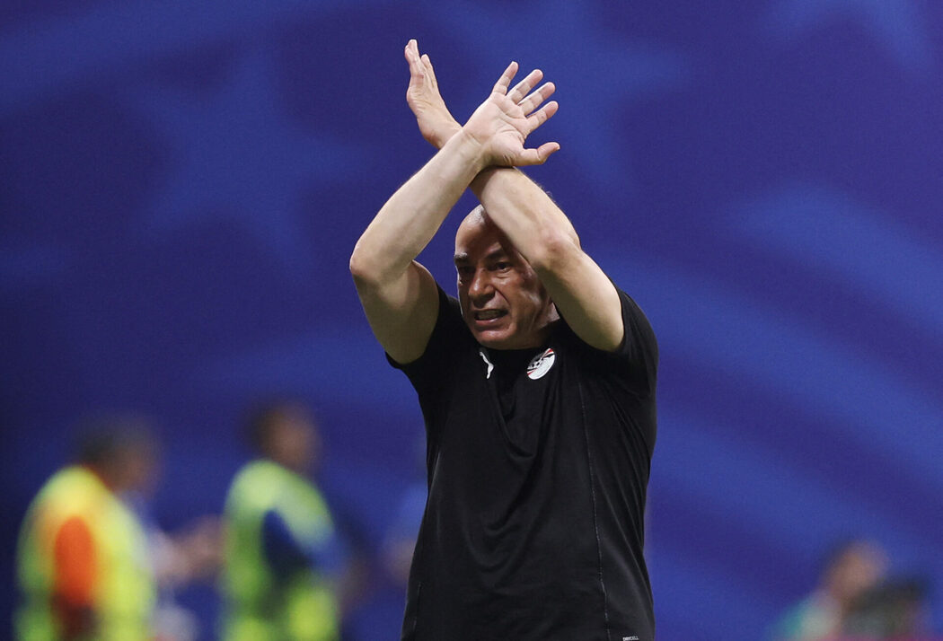 Collina Pertahan Pengadil FIFA, Jawab Kontroversi Aksi Argentina Menentang Mesir 3 Hossam Hassan
