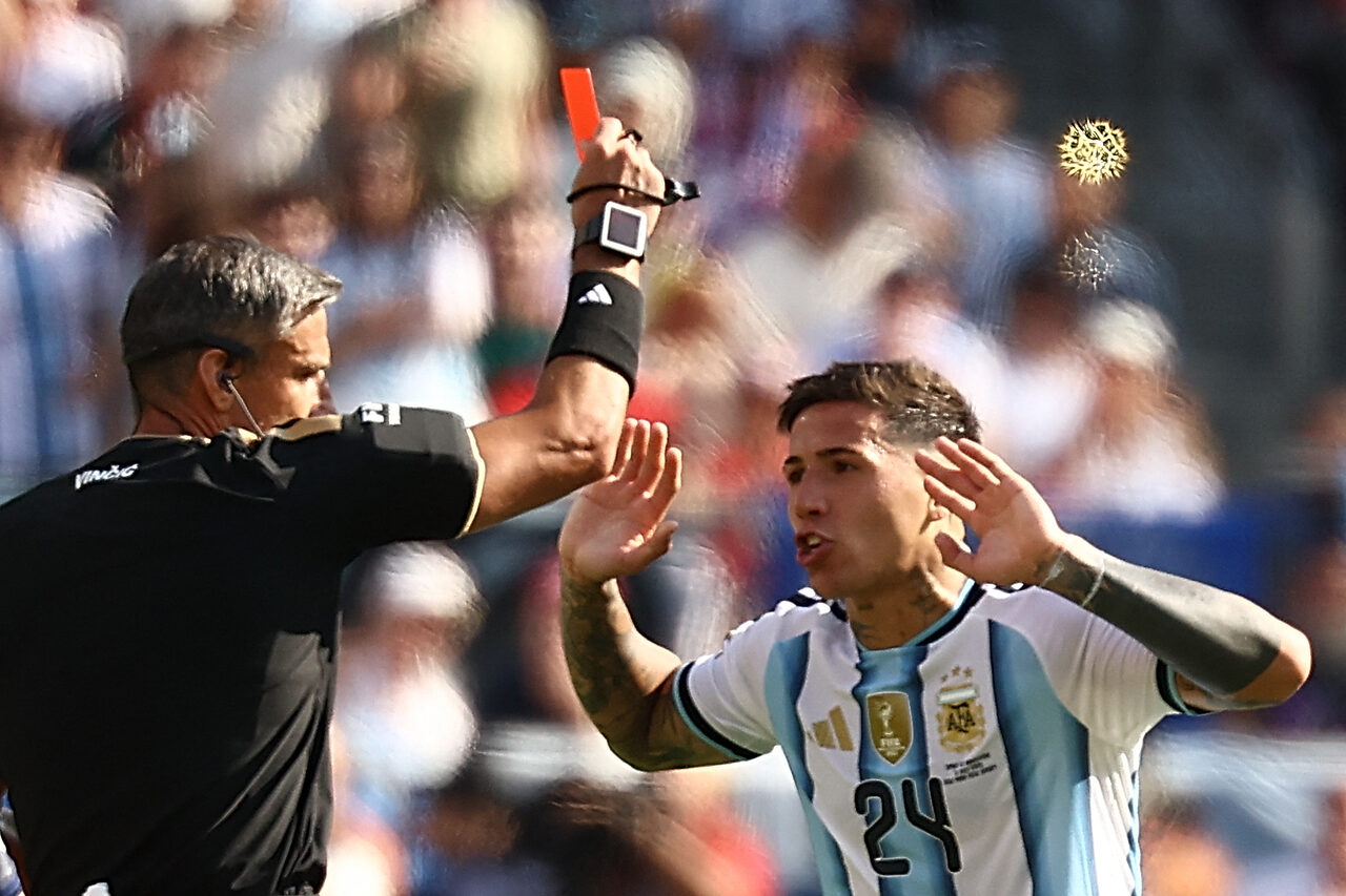 Berani 'Halau' Bintang Argentina Masa Final, Pengadil Elit Slavko Vincic Buat Keputusan Rasmi Bersara