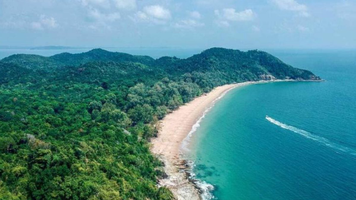 7 Pulau ‘Hidden Gem’ Di Malaysia Yang Ramai Tak Tahu, Cantik Macam Luar Negara!
