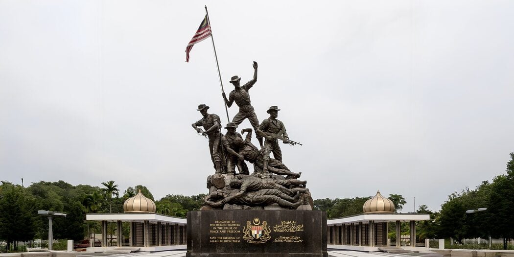 10 Bangunan Bersejarah Ini 'Saksi' Kemerdekaan & Hari Malaysia 6 Kongsi Pengukir Sama, AS Sumbang Malaysia RM1 Juta Untuk Pulihara Tugu Negara