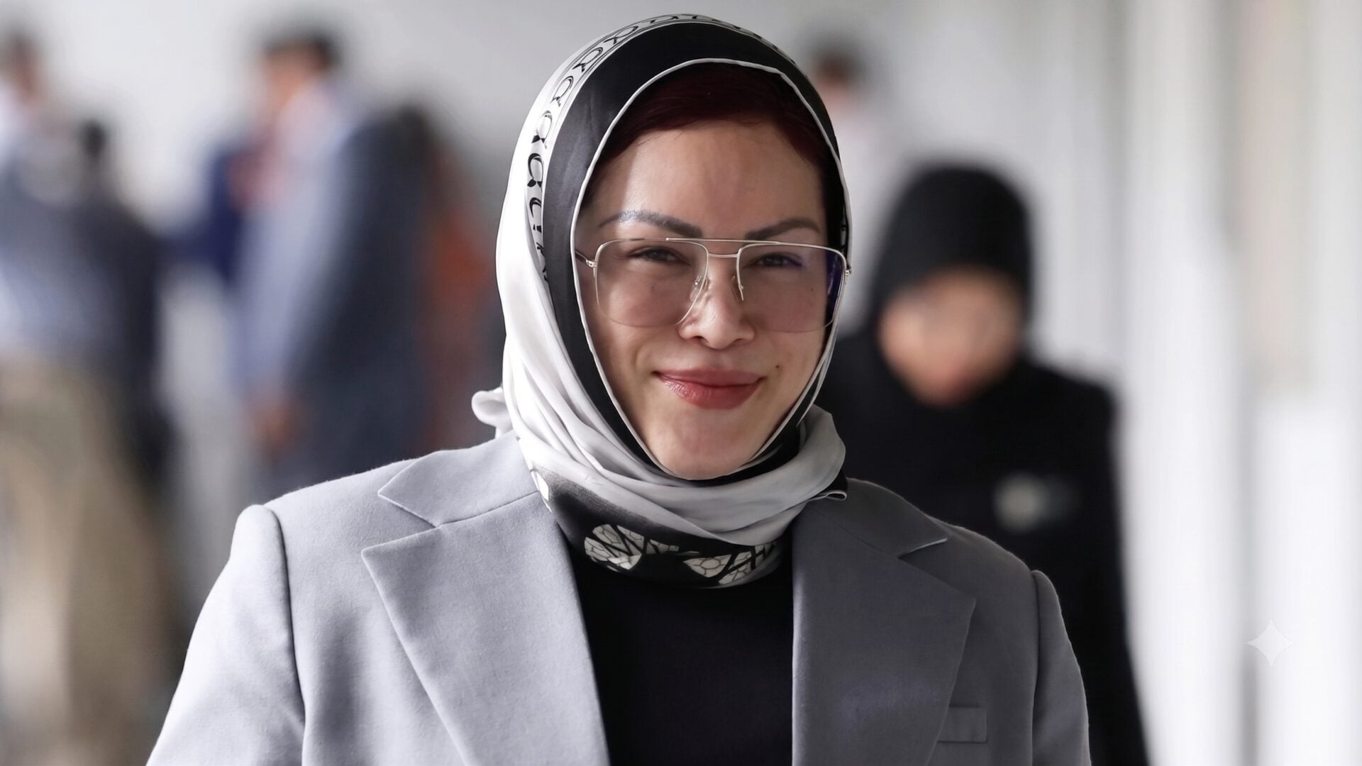 Zizie Izette Dilepas, Dibebas 3 Tuduhan Bersubahat