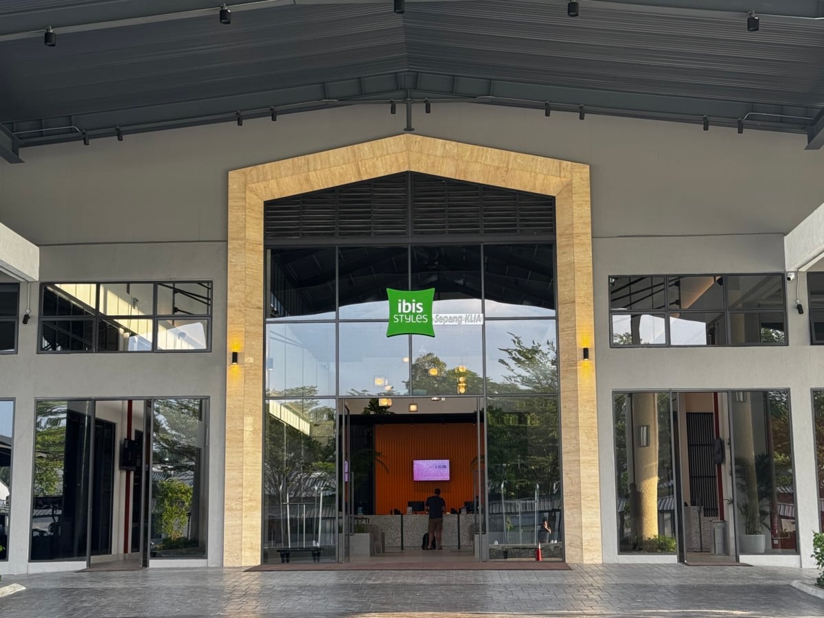 Nak Tengok F1 Sepang 2026? Ini 4 Hotel Dekat Litar Untuk Stay