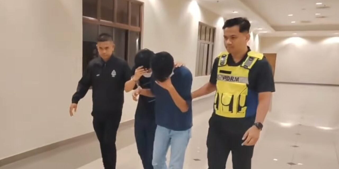 Padah Jual 40 'MC' Palsu, Dua Lelaki Didenda RM8,000 Seorang & Penjara