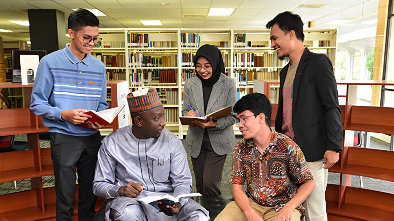 Belanja RM10,000 Sebulan, 167,000 Pelajar Asing Sumbang Malaysia RM20 Bilion Setahun