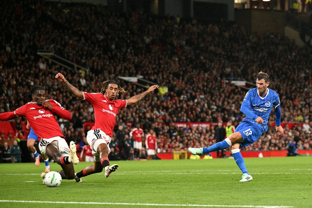 Manchester United Jual Rumput Old Trafford Berharga RM728, Habis Terjual Hanya Dalam Tempoh 16 Jam 2 Manchester United Jual Rumput Old Trafford Berharga RM728, Habis Terjual Hanya Dalam Tempoh 16 Jam