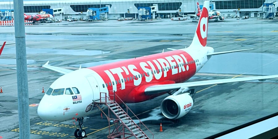 Gara-Gara Satu Hantaran 'Ini', Netizen Indonesia Luah Rasa Hiba Dan Kenang Jasa AirAsia