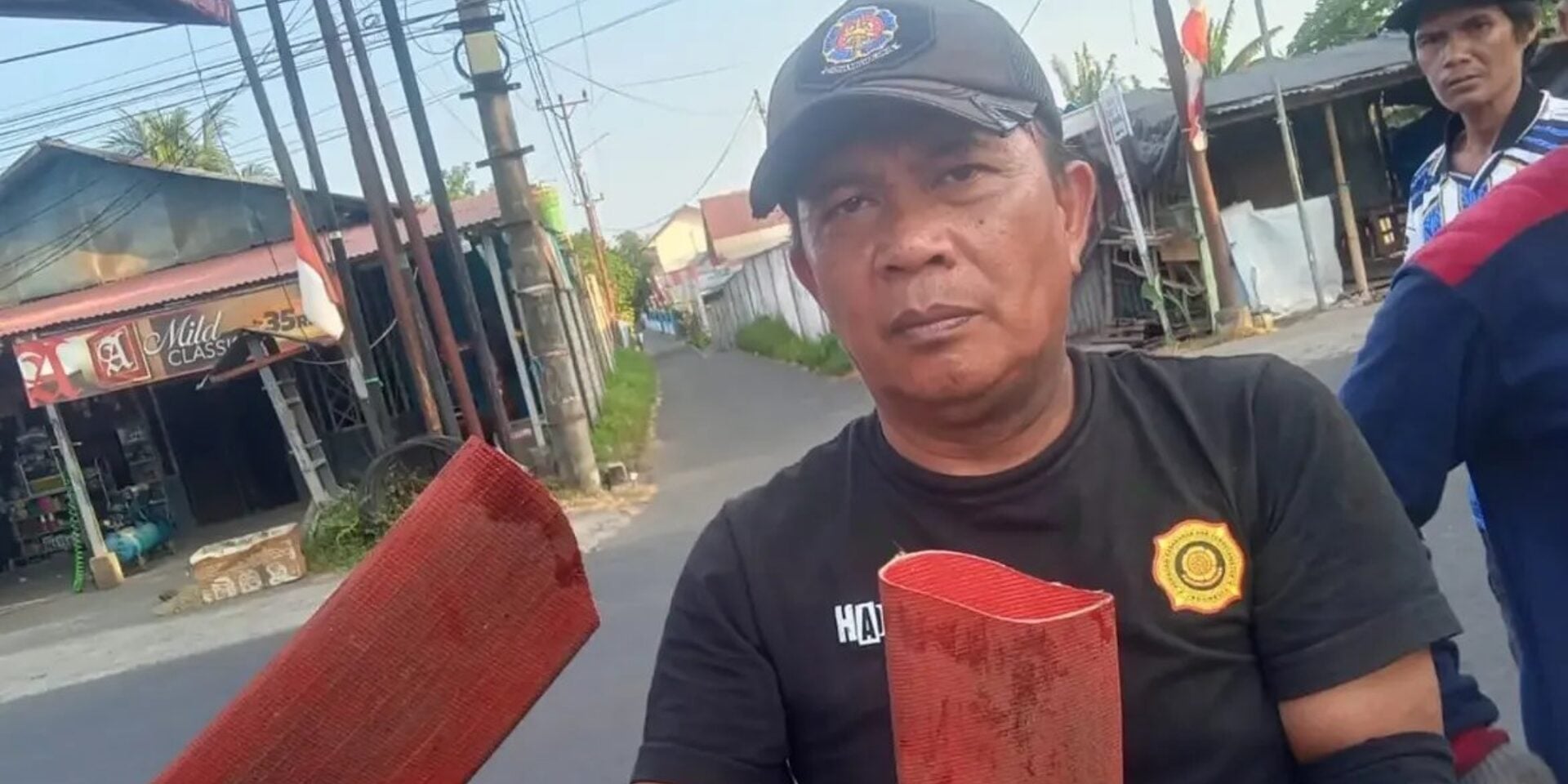 Nak Beli Baharu Cecah RM1,400, Bomba Indonesia Terpaksa Guna Hos 'Spare' Selepas Dikhianati Individu Misteri