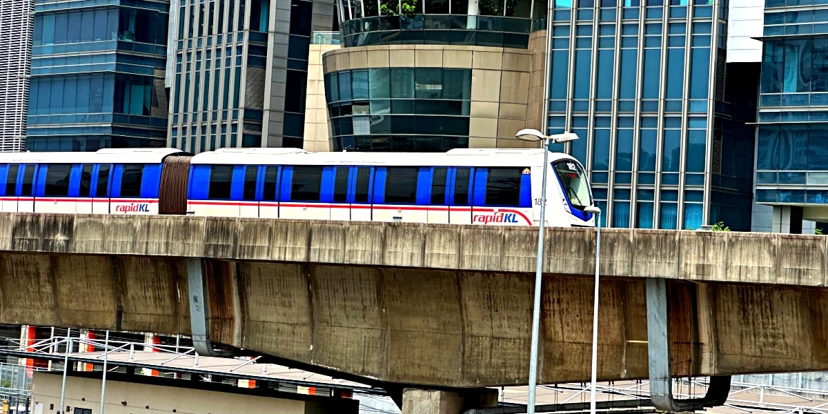 Operasi LRT Kelana Jaya Bermula Lambat, Ini 7 Fasa Korang Kena 'Alert'