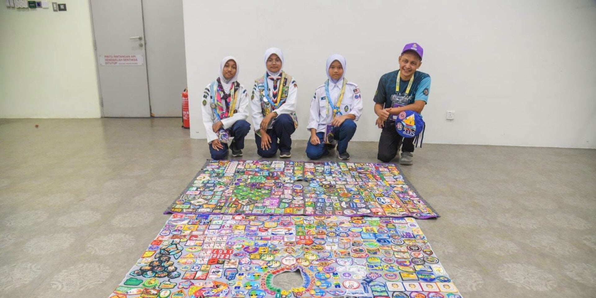 Bermula Minat Suka-Suka, Siapa Sangka Koleksi Pemimpin Pengakap Dari Pontian Ini Cecah 5,000 Lencana