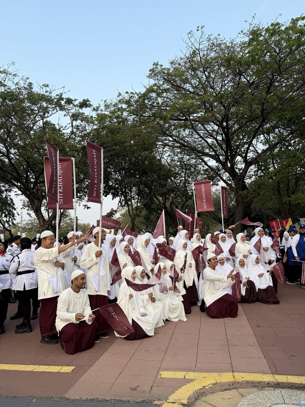 'Bukan Berbayar, Marketing' – Ini Sebab Siti Khadijah Turut Serta Perbarisan Hari Kebangsaan 2026 3 'Bukan Berbayar, Marketing' – Ini Sebab Siti Khadijah Turut Serta Perbarisan Hari Kebangsaan 2026