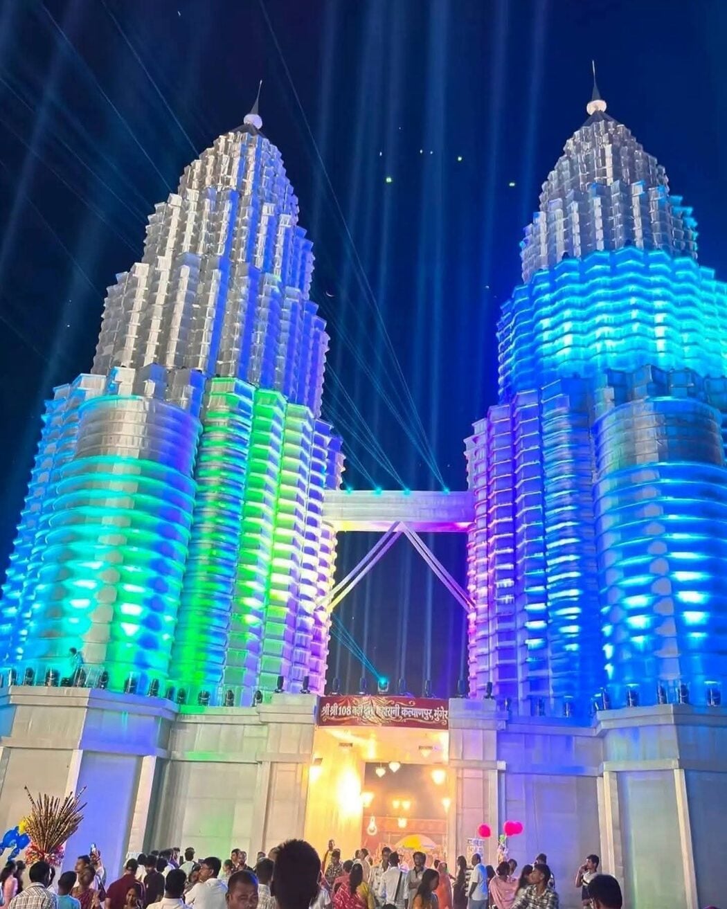 Bukan Di Malaysia, Binaan 'KLCC' Bernilai RM1.3 Juta Ini Rupanya Berada Di India