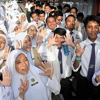 Belanjawan 2027: Pelajar Tingkatan 6 Akan Terima Elaun Sara Hidup RM2,500