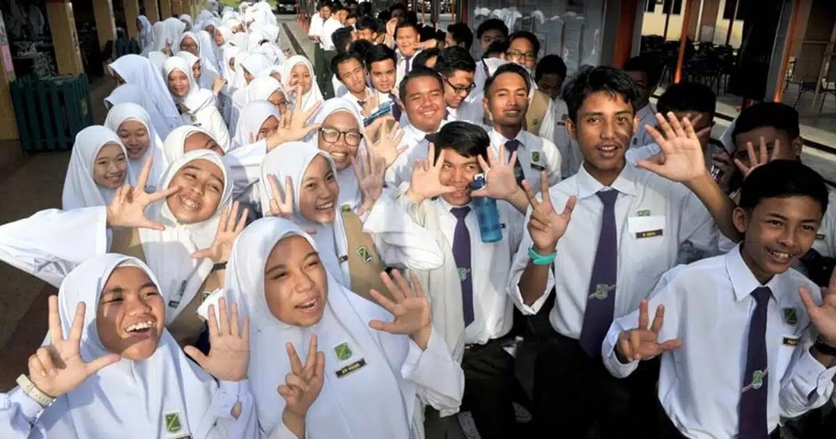 Belanjawan 2027: Pelajar Tingkatan 6 Akan Terima Elaun Sara Hidup RM2,500
