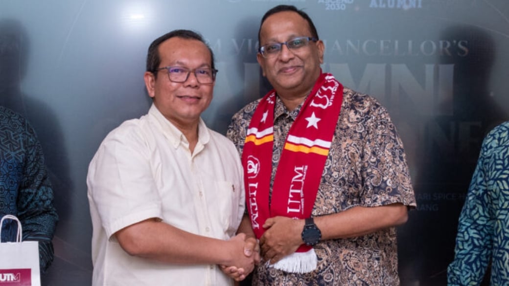 Pernah Pegang Peranan Penting Di Intel & Motorola, Bekas Penuntut UTM Ini Terajui Industri Cip Negara
