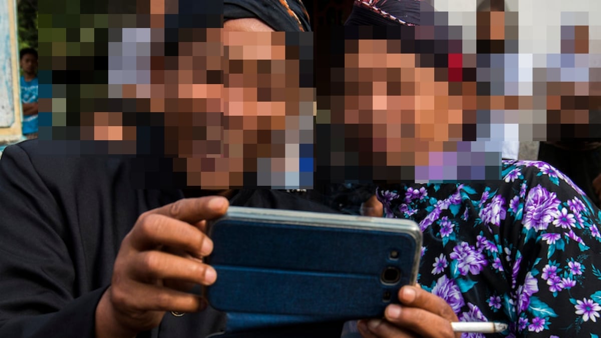 'Jangan Layan, Dia Dapat Duit' - Terbongkar Taktik 'Buzzer' Indonesia Diupah 11 Sen Untuk Laga-Lagakan Netizen
