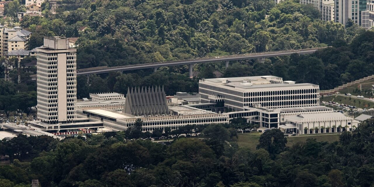 Dah Tak Perlu Penat Cari Tempat Letak Kereta Di Parlimen, Rapid KL Sediakan Van Percuma